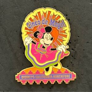 DISNEY's CALIFORNIA ADVENTURE CINCO DE MAYO 2001-MINNIE MOUSE LE Pin